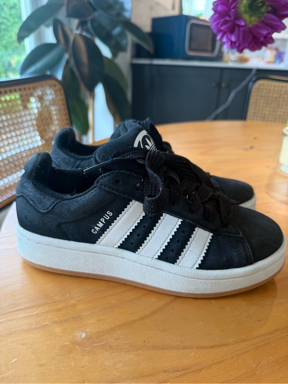 adidas Kids Campus Black with White Stripes Sneakers Size 3.5